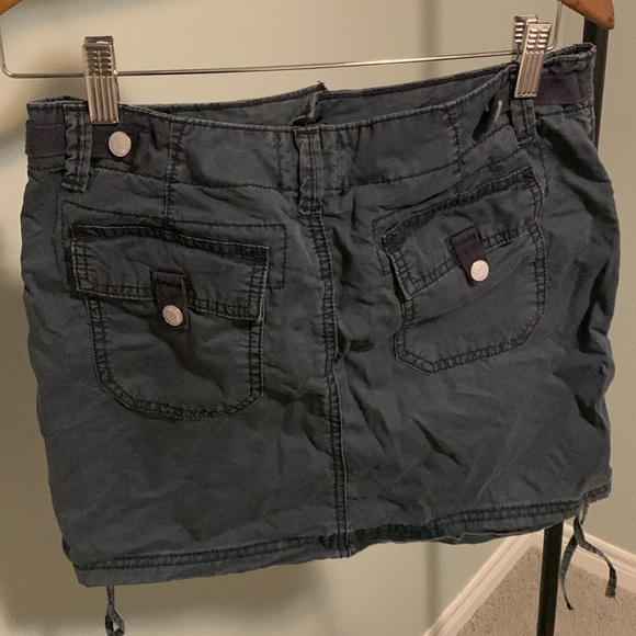 H&M Light Navy Skirt, Size 38/8 - Picture 2 of 3